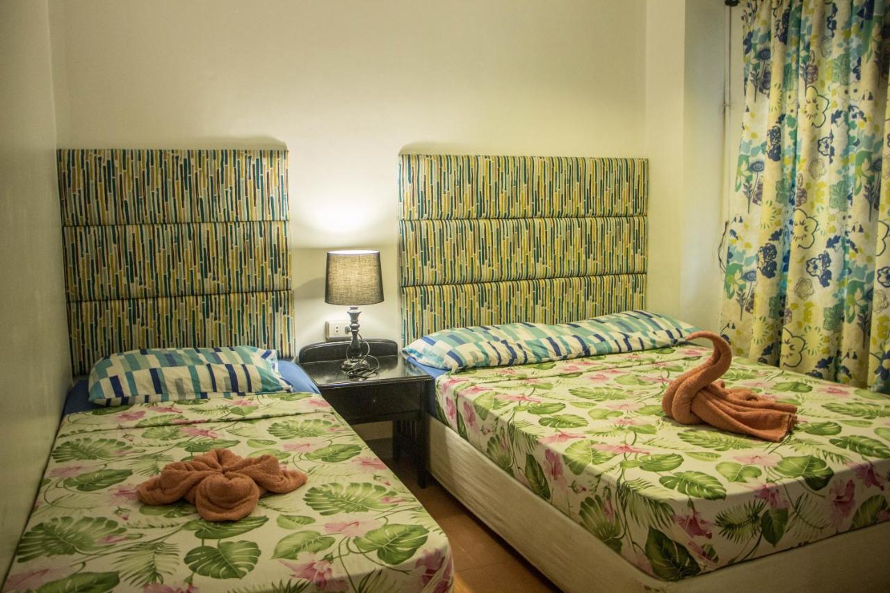 Naps & Maps Hostel Cebu Stadt Exterior foto